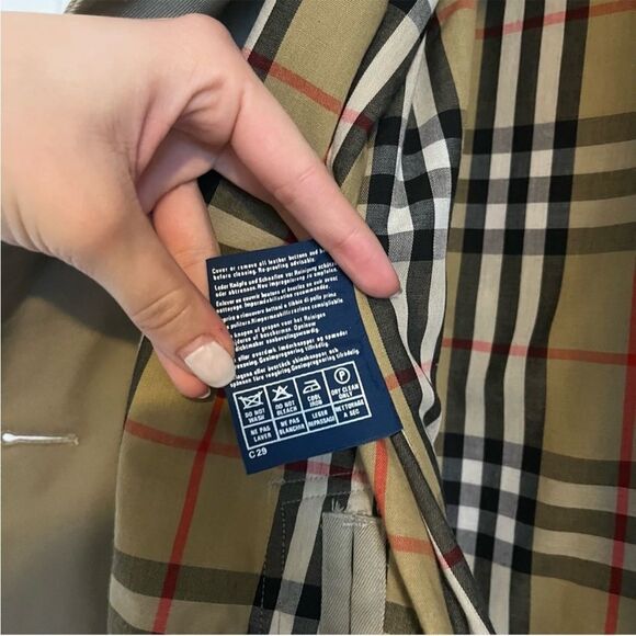 BURBERRY Tan Vintage Nova Check Fall Pea Trench Coat Sz. Small - Picture 7 of 11